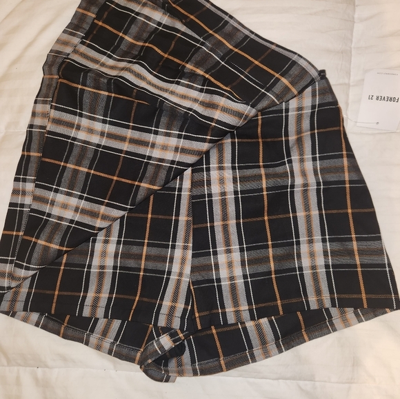 Forever 21 High Rise Skort- small - Picture 5 of 7